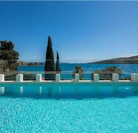 7 Bedroom Villa with Pool & Sea Views in Seget Vranjica near Trogir, sleeps 14
